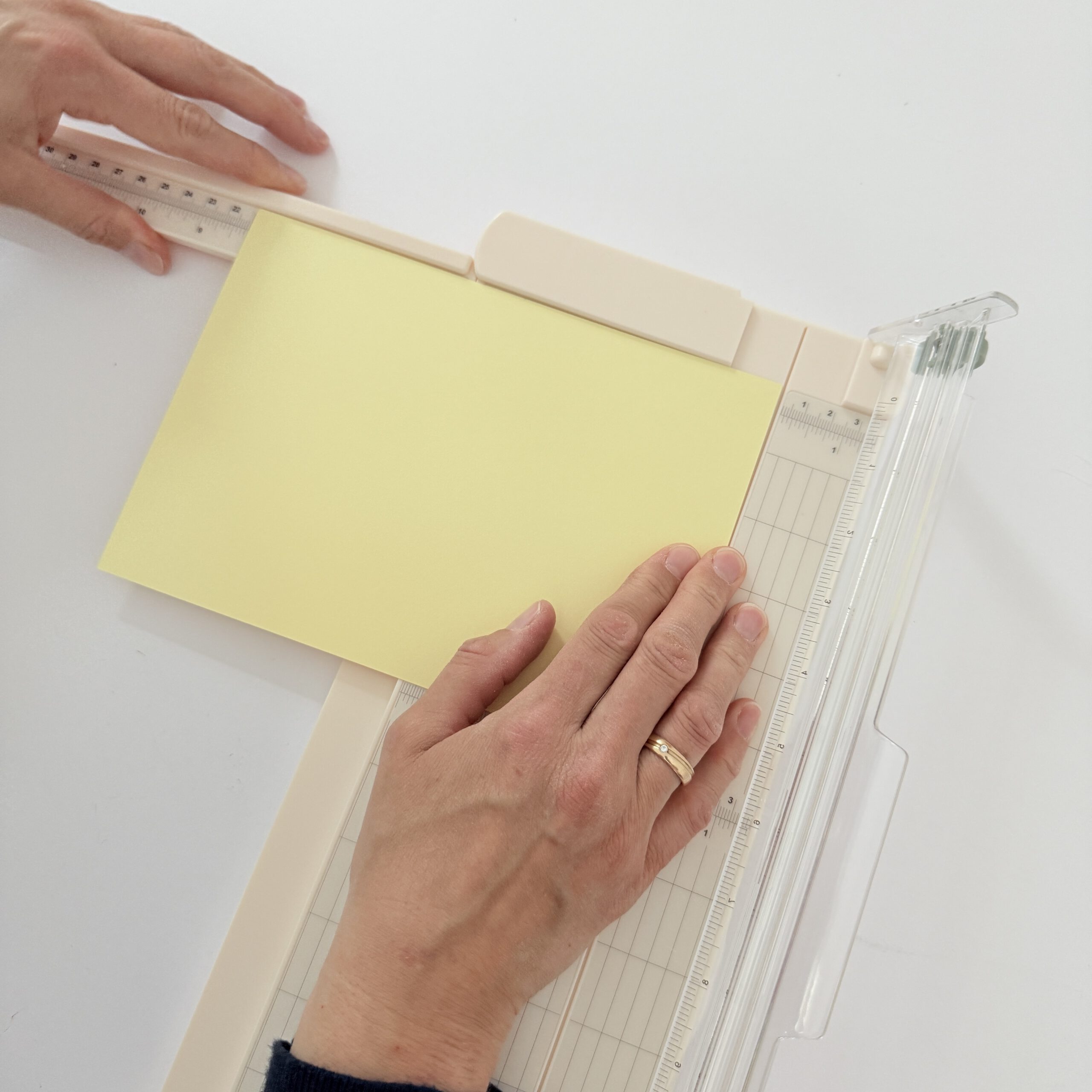 Papierschneidebrett mit 2 Klingen & 1 Falzer – Bild 6