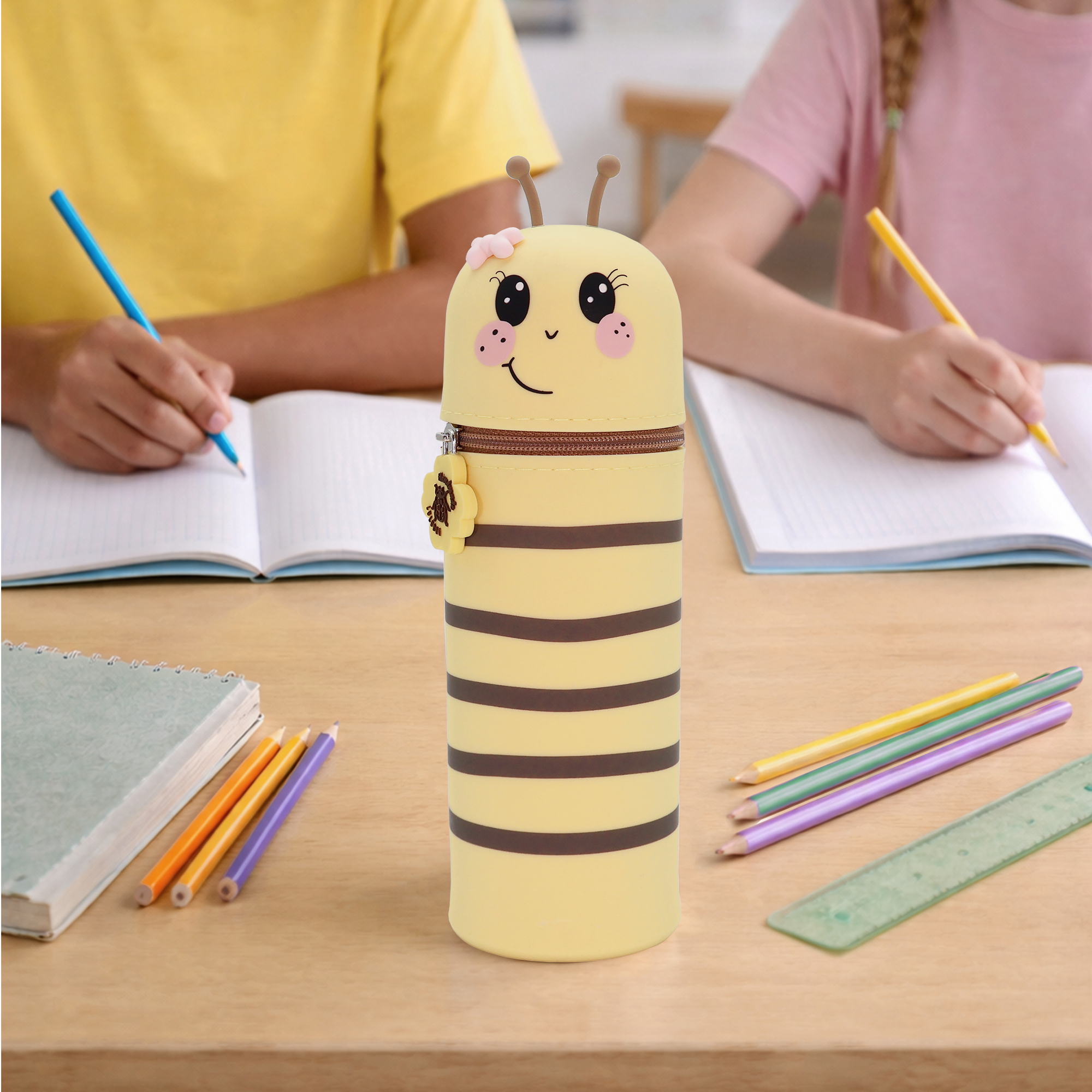 Funny silicone animal pencil case "Sunny the Bee" - Image 7